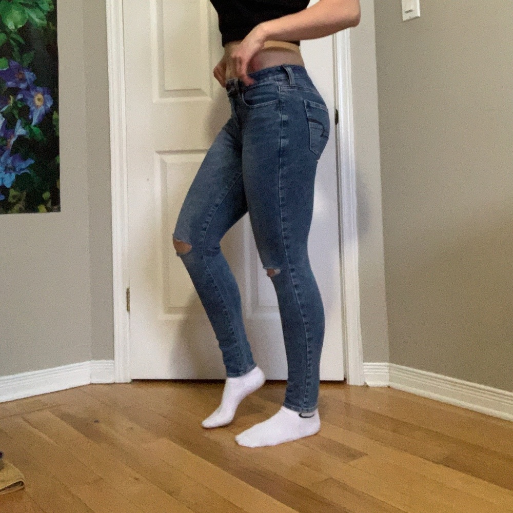 Skinny ripped jeans